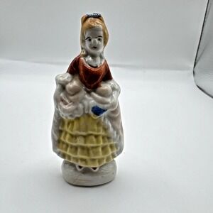 Colonial Victorian Lady Ceramic Porcelain Vintage‎ 3.25"